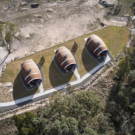 Barrel View Luxury Cabins Ballandean Eksteriør billede
