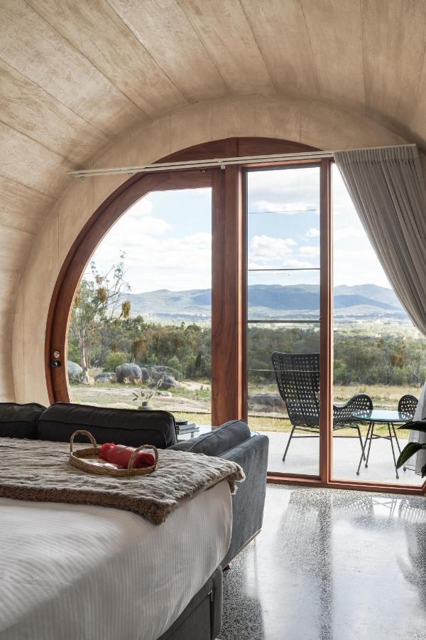 Barrel View Luxury Cabins Ballandean Eksteriør billede
