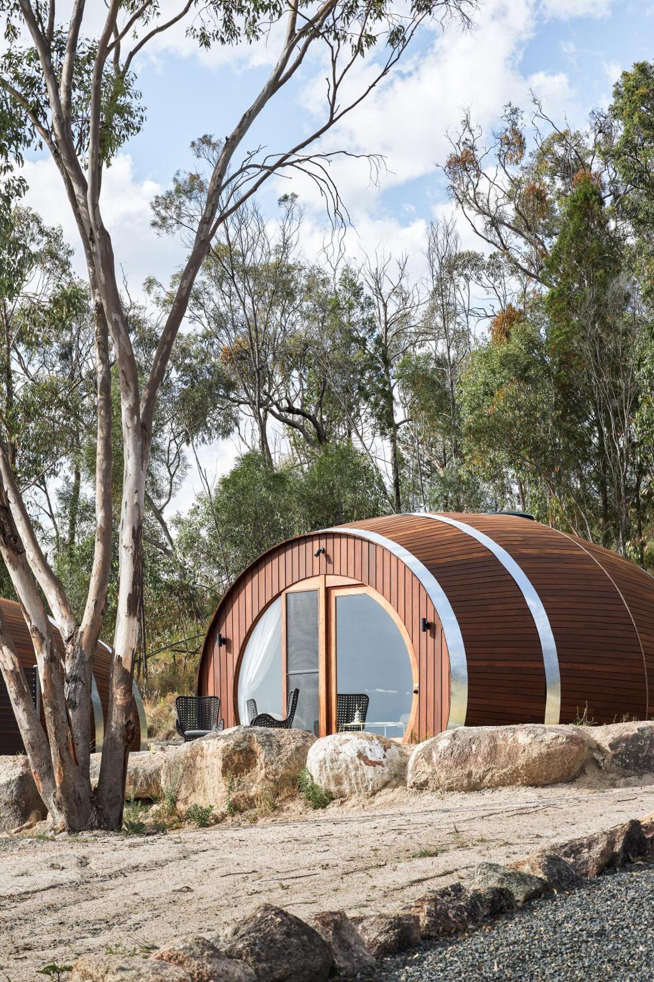 Barrel View Luxury Cabins Ballandean Eksteriør billede